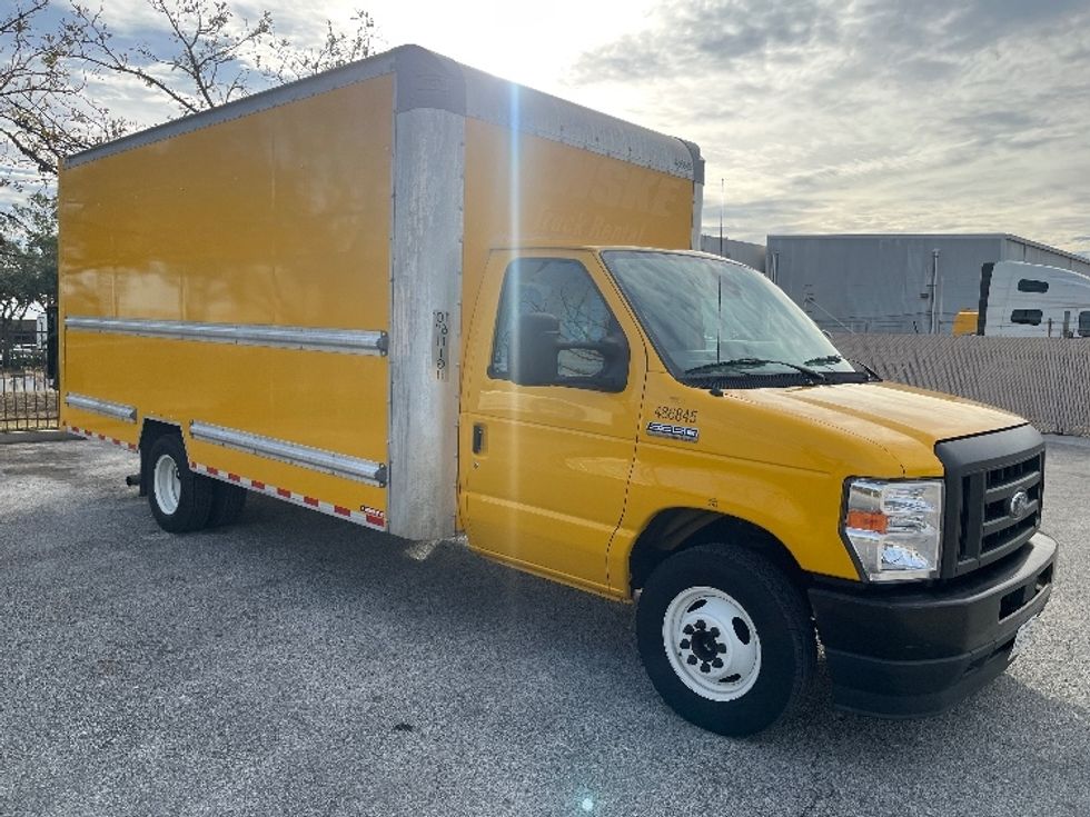 Light Duty Box Truck-Light and Medium Duty Trucks-Ford-2022-E350-Katy-TX-72,842\n\t\tmiles-$ 31,500 - Image 1