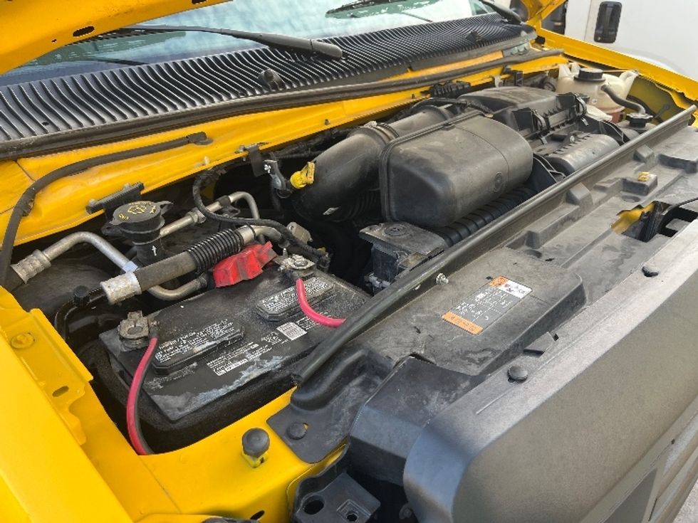 Light Duty Box Truck-Light and Medium Duty Trucks-Ford-2022-E350-Katy-TX-72,842\n\t\tmiles-$ 31,500 - Image 21