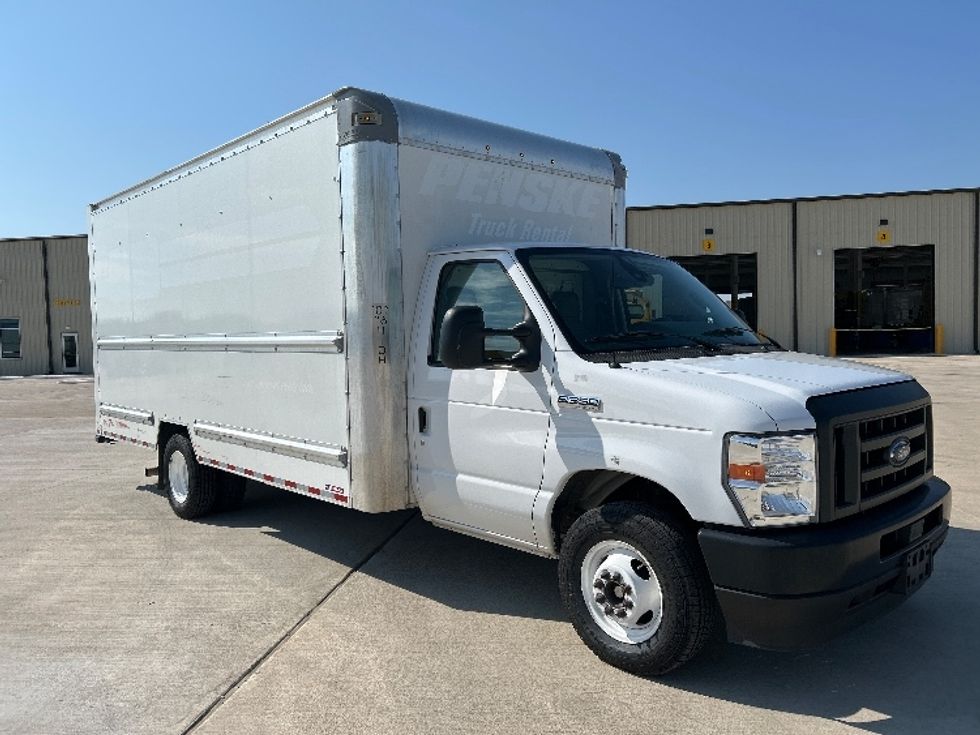 Light Duty Box Truck-Light and Medium Duty Trucks-Ford-2022-E350-Katy-TX-86,687\n\t\tmiles-$ 32,000 - Image 1