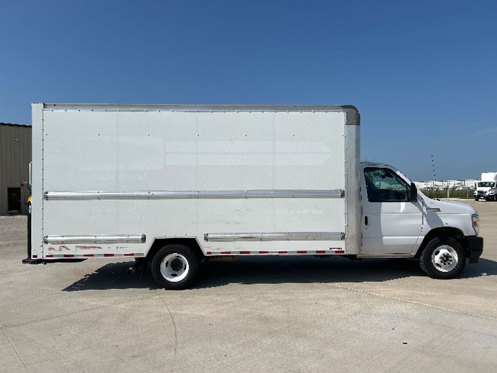 Light Duty Box Truck-Light and Medium Duty Trucks-Ford-2022-E350-Katy-TX-86,687\n\t\tmiles-$ 32,000 - Image 15