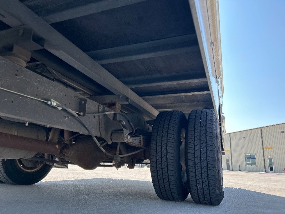 Light Duty Box Truck-Light and Medium Duty Trucks-Ford-2022-E350-Katy-TX-86,687\n\t\tmiles-$ 32,000 - Image 5