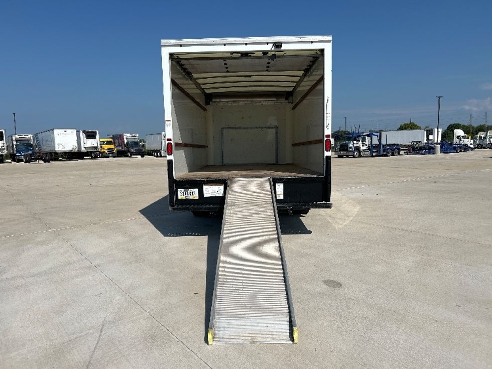 Light Duty Box Truck-Light and Medium Duty Trucks-Ford-2022-E350-Katy-TX-86,687\n\t\tmiles-$ 32,000 - Image 9