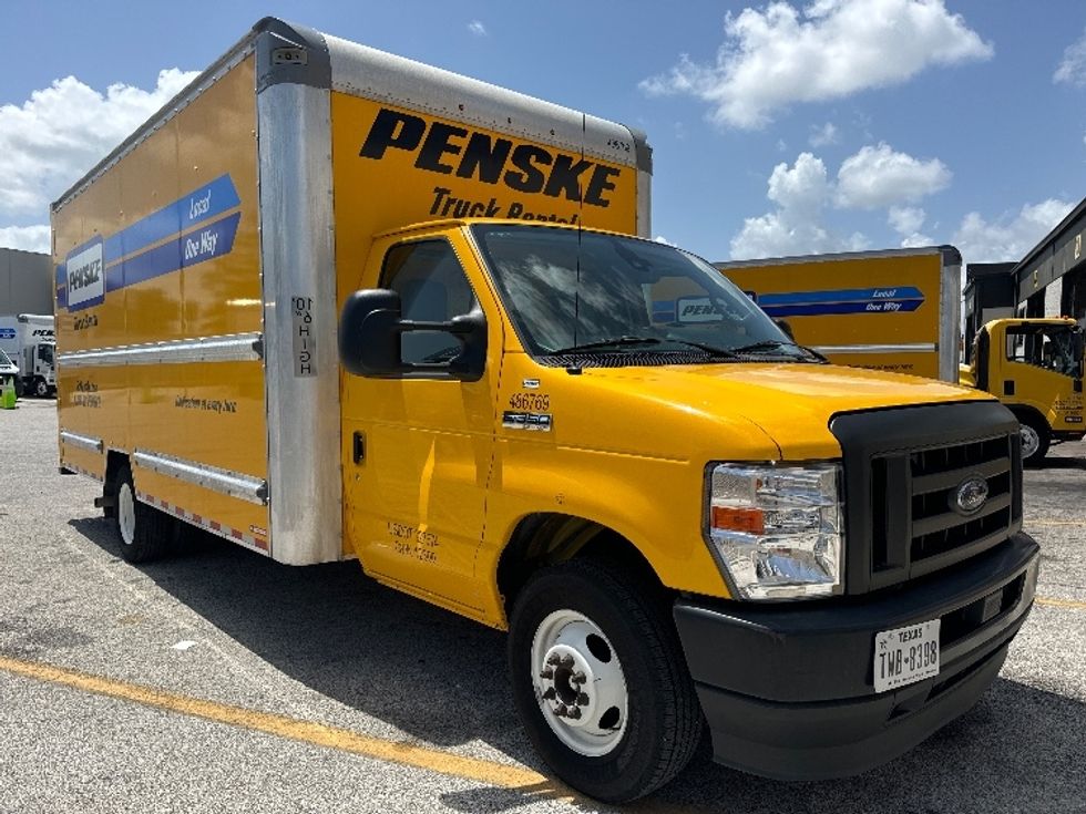 Light Duty Box Truck-Light and Medium Duty Trucks-Ford-2022-E350-Katy-TX-88,929\n\t\tmiles-$ 29,250 - Image 1