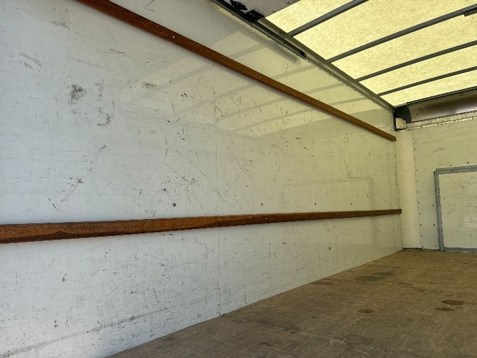 Light Duty Box Truck-Light and Medium Duty Trucks-Ford-2022-E350-Katy-TX-88,929\n\t\tmiles-$ 29,250 - Image 10