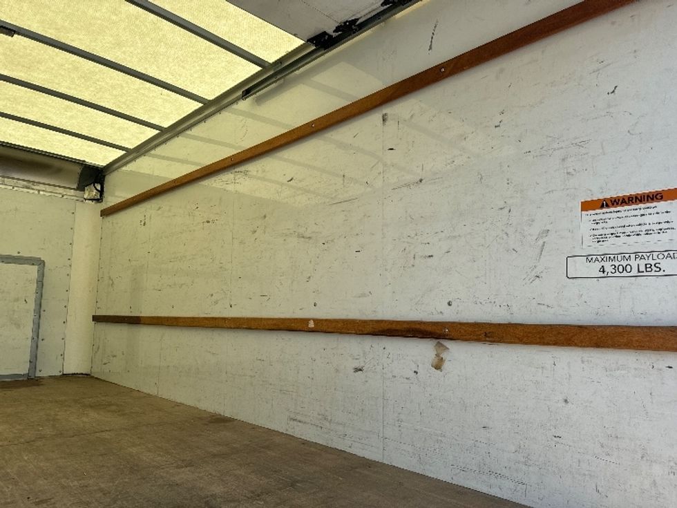 Light Duty Box Truck-Light and Medium Duty Trucks-Ford-2022-E350-Katy-TX-88,929\n\t\tmiles-$ 29,250 - Image 11