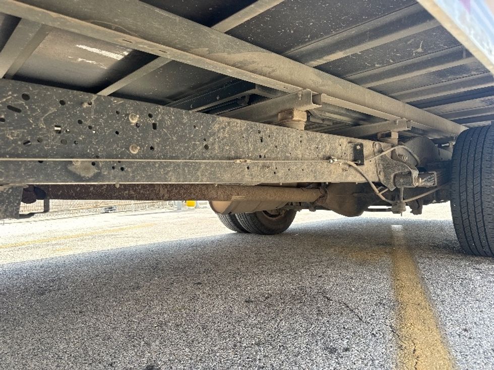 Light Duty Box Truck-Light and Medium Duty Trucks-Ford-2022-E350-Katy-TX-88,929\n\t\tmiles-$ 29,250 - Image 5