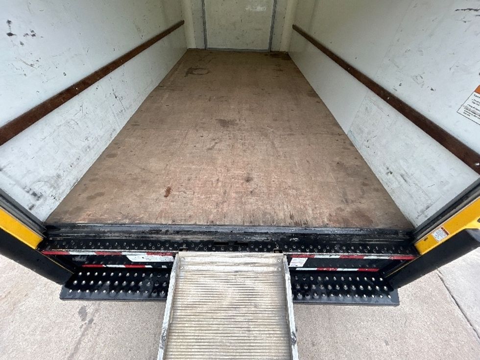 Light Duty Box Truck-Light and Medium Duty Trucks-Ford-2022-E350-Katy-TX-93,635\n\t\tmiles-$ 28,500 - Image 10