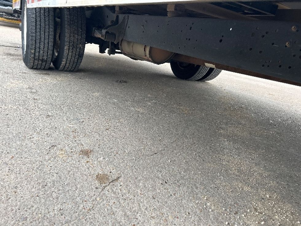 Light Duty Box Truck-Light and Medium Duty Trucks-Ford-2022-E350-Katy-TX-93,635\n\t\tmiles-$ 28,500 - Image 14