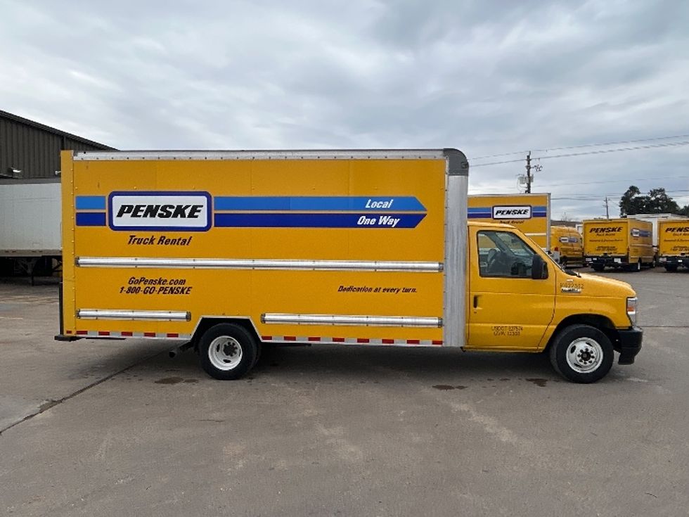 Light Duty Box Truck-Light and Medium Duty Trucks-Ford-2022-E350-Katy-TX-93,635\n\t\tmiles-$ 28,500 - Image 15