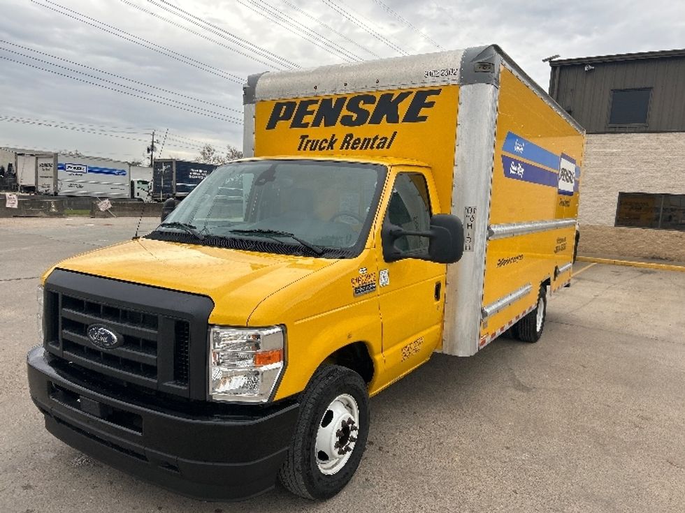 Light Duty Box Truck-Light and Medium Duty Trucks-Ford-2022-E350-Katy-TX-93,635\n\t\tmiles-$ 28,500 - Image 3