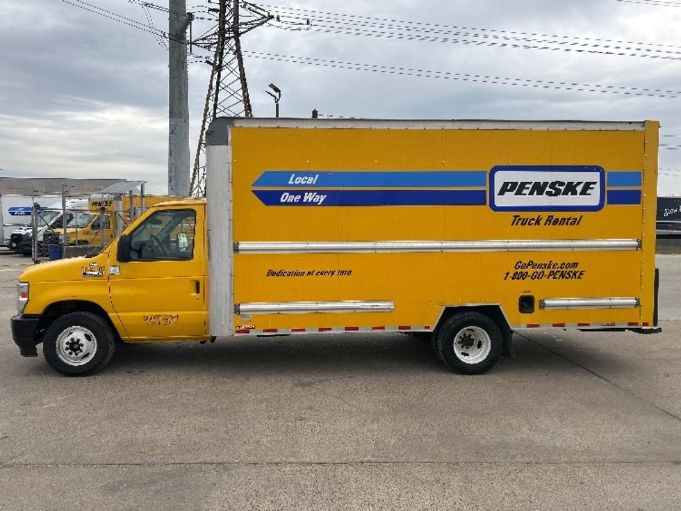 Light Duty Box Truck-Light and Medium Duty Trucks-Ford-2022-E350-Katy-TX-93,635\n\t\tmiles-$ 28,500 - Image 4