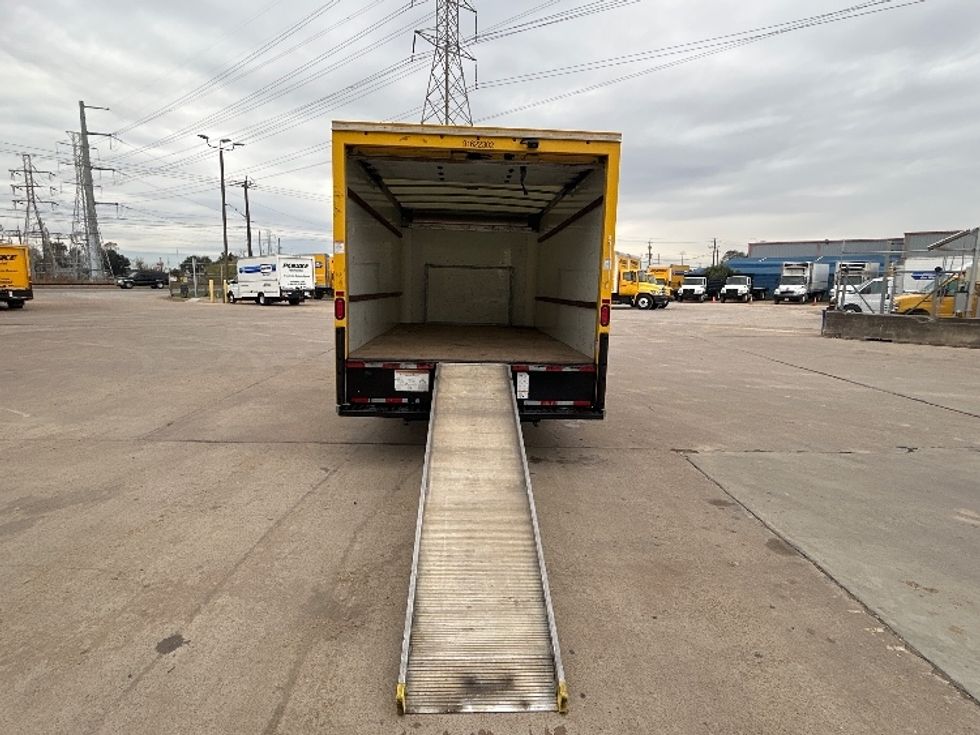 Light Duty Box Truck-Light and Medium Duty Trucks-Ford-2022-E350-Katy-TX-93,635\n\t\tmiles-$ 28,500 - Image 9