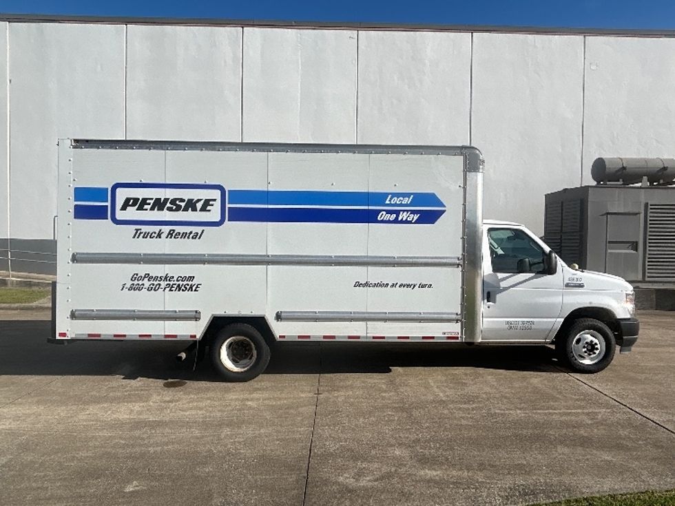 Light Duty Box Truck-Light and Medium Duty Trucks-Ford-2022-E350-Katy-TX-98,898\n\t\tmiles-$ 30,500 - Image 14