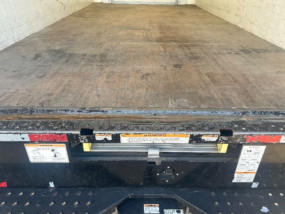 Light Duty Box Truck-Light and Medium Duty Trucks-Ford-2022-E350-Katy-TX-98,898\n\t\tmiles-$ 30,500 - Image 9