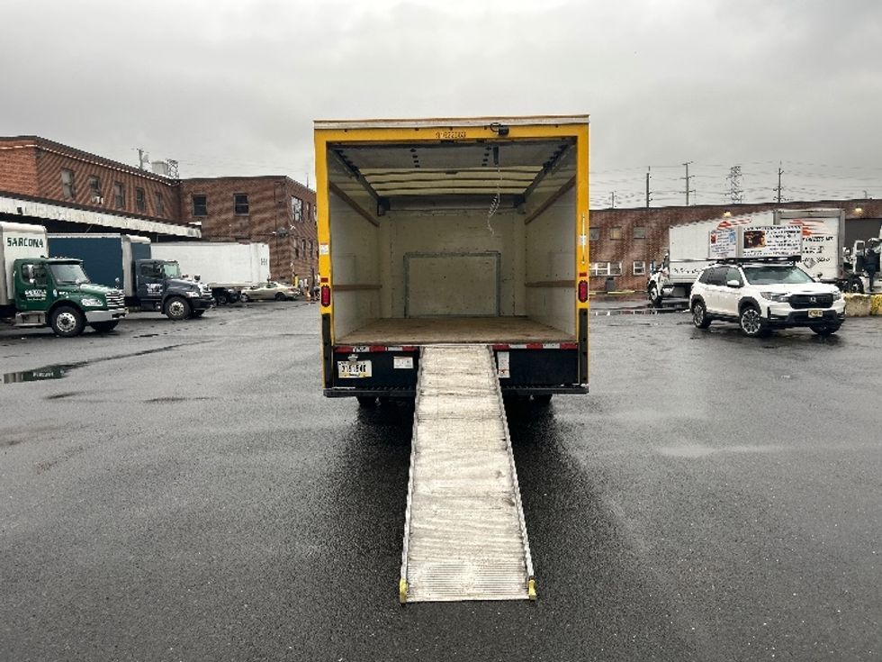 Light Duty Box Truck-Light and Medium Duty Trucks-Ford-2022-E350-Kearny-NJ-91,336\n\t\tmiles-$ 27,750 - Image 9