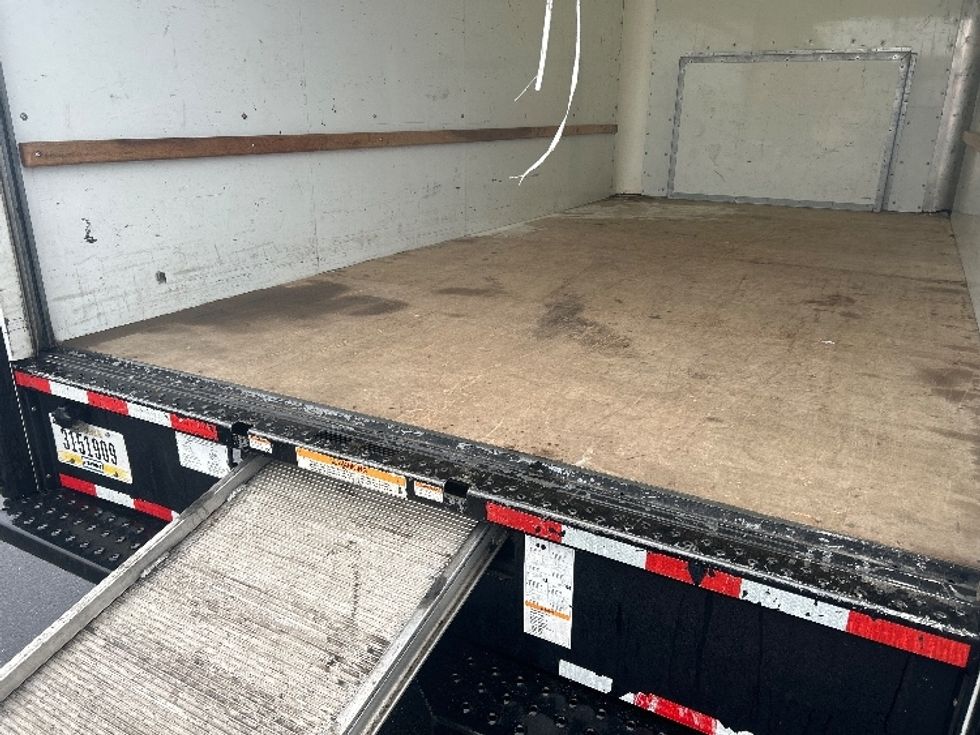 Light Duty Box Truck-Light and Medium Duty Trucks-Ford-2022-E350-Kearny-NJ-98,331\n\t\tmiles-$ 30,250 - Image 10