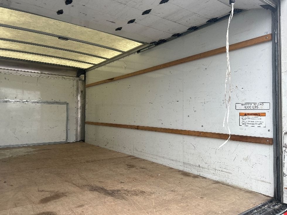 Light Duty Box Truck-Light and Medium Duty Trucks-Ford-2022-E350-Kearny-NJ-98,331\n\t\tmiles-$ 30,250 - Image 12