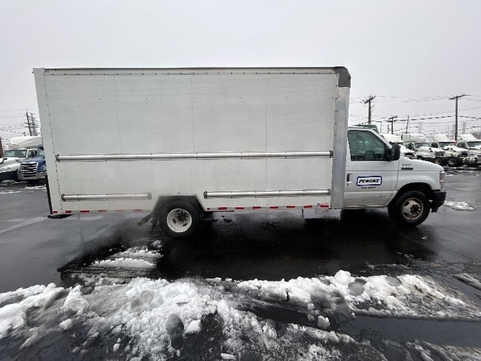 Light Duty Box Truck-Light and Medium Duty Trucks-Ford-2022-E350-Kearny-NJ-98,331\n\t\tmiles-$ 30,250 - Image 15
