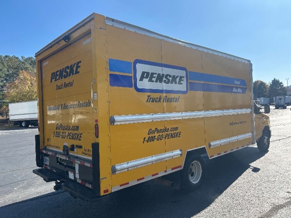 Light Duty Box Truck-Light and Medium Duty Trucks-Ford-2022-E350-Kennesaw-GA-115,555\n\t\tmiles-$ 26,000 - Image 12