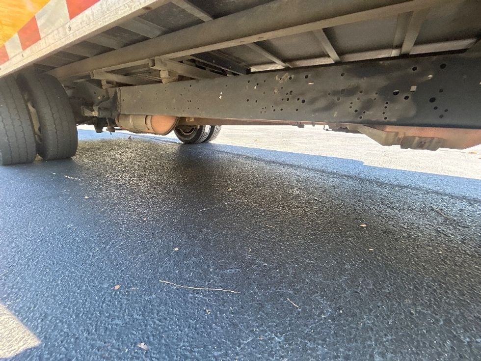 Light Duty Box Truck-Light and Medium Duty Trucks-Ford-2022-E350-Kennesaw-GA-115,555\n\t\tmiles-$ 26,000 - Image 13