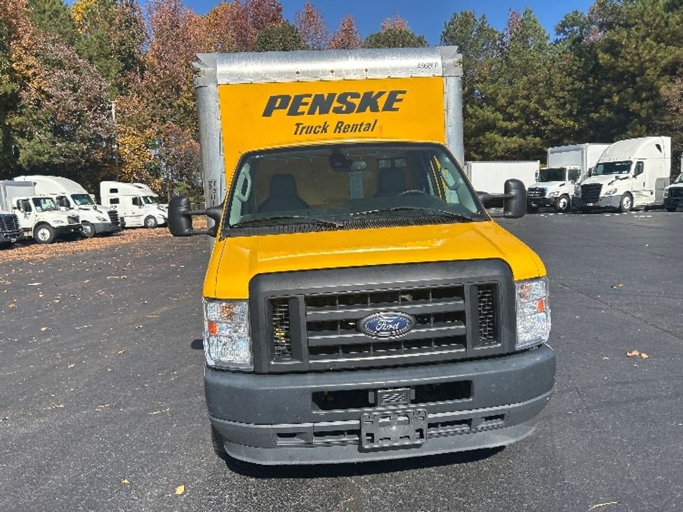 Light Duty Box Truck-Light and Medium Duty Trucks-Ford-2022-E350-Kennesaw-GA-115,555\n\t\tmiles-$ 26,000 - Image 2