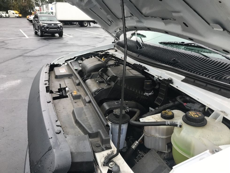 Light Duty Box Truck-Light and Medium Duty Trucks-Ford-2022-E350-Kennesaw-GA-57,218\n\t\tmiles-$ 43,500 - Image 24