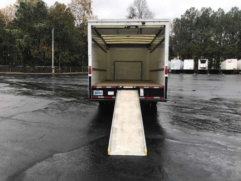 Light Duty Box Truck-Light and Medium Duty Trucks-Ford-2022-E350-Kennesaw-GA-57,218\n\t\tmiles-$ 43,500 - Image 9