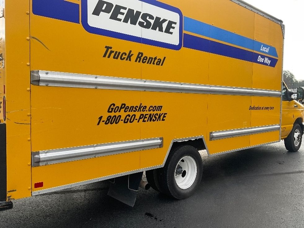 Light Duty Box Truck-Light and Medium Duty Trucks-Ford-2022-E350-Kennesaw-GA-95,342\n\t\tmiles-$ 28,500 - Image 25