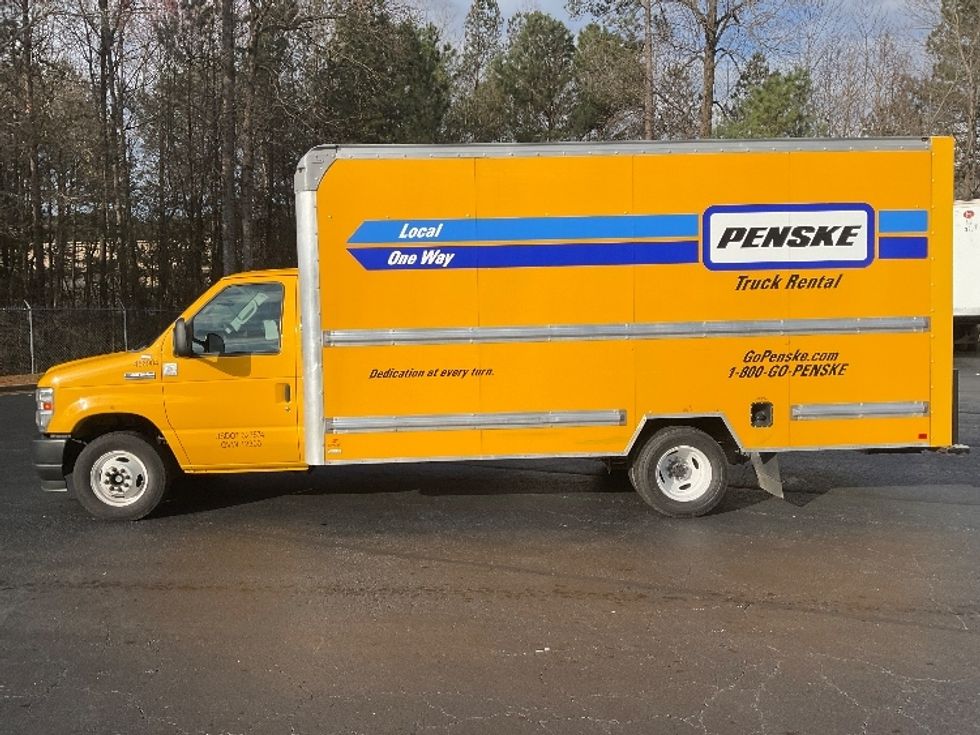 Light Duty Box Truck-Light and Medium Duty Trucks-Ford-2022-E350-Kennesaw-GA-95,342\n\t\tmiles-$ 28,500 - Image 4