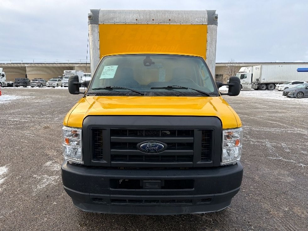 Light Duty Box Truck-Light and Medium Duty Trucks-Ford-2022-E350-Kentwood-MI-102,259\n\t\tmiles-$ 27,250 - Image 2