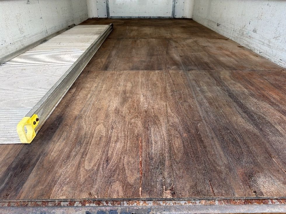 Light Duty Box Truck-Light and Medium Duty Trucks-Ford-2022-E350-Kentwood-MI-102,259\n\t\tmiles-$ 27,250 - Image 8