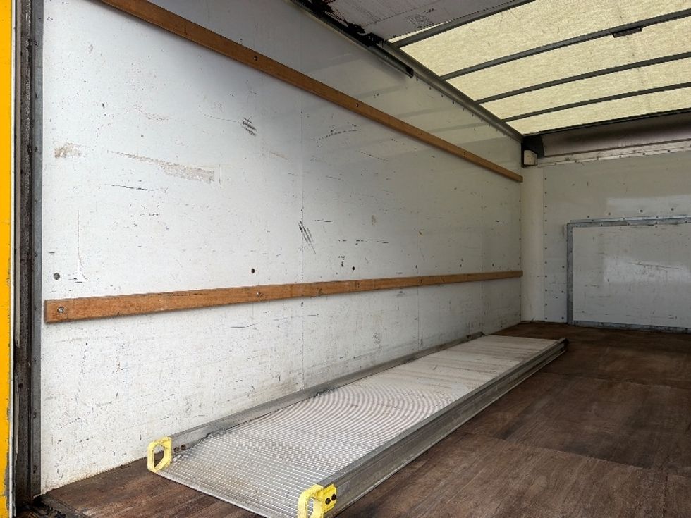 Light Duty Box Truck-Light and Medium Duty Trucks-Ford-2022-E350-Kentwood-MI-102,259\n\t\tmiles-$ 27,250 - Image 9