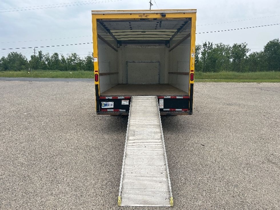 Light Duty Box Truck-Light and Medium Duty Trucks-Ford-2022-E350-Kentwood-MI-95,627\n\t\tmiles-$ 28,000 - Image 9