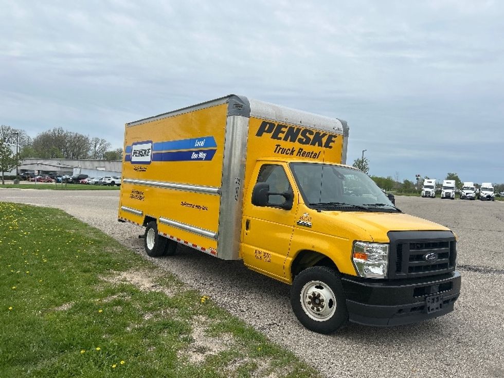 Light Duty Box Truck-Light and Medium Duty Trucks-Ford-2022-E350-Kentwood-MI-96,364\n\t\tmiles-$ 23,500 - Image 1