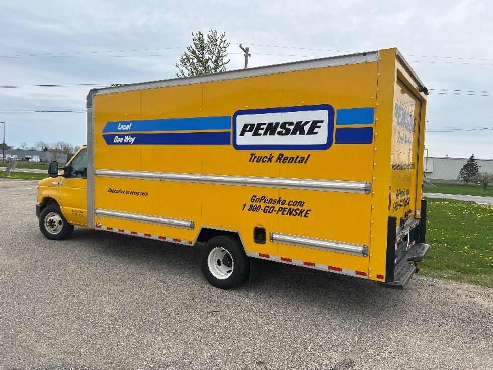 Light Duty Box Truck-Light and Medium Duty Trucks-Ford-2022-E350-Kentwood-MI-96,364\n\t\tmiles-$ 23,500 - Image 6