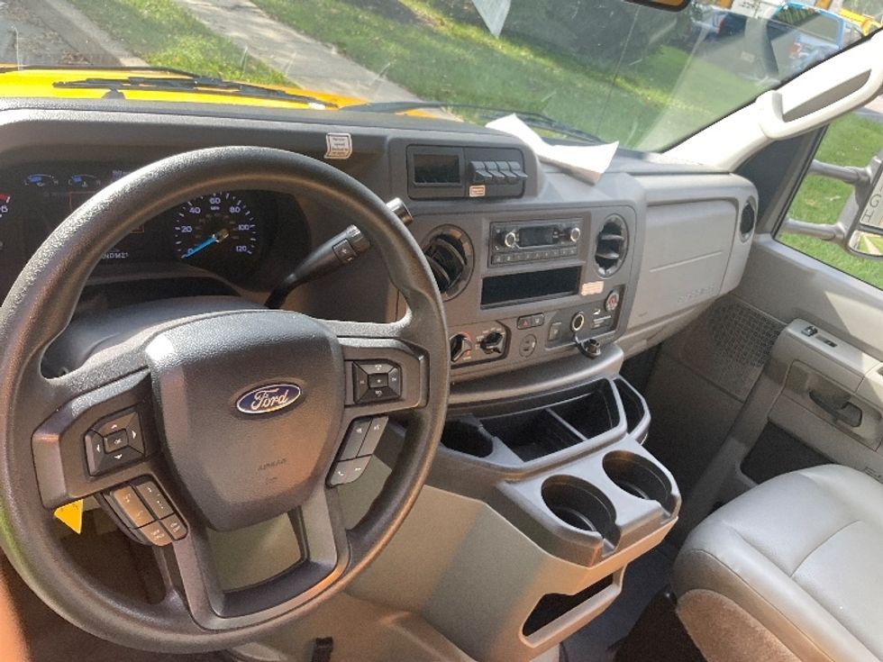 Light Duty Box Truck-Light and Medium Duty Trucks-Ford-2022-E350-King Of Prussia-PA-102,616\n\t\tmiles-$ 25,500 - Image 18