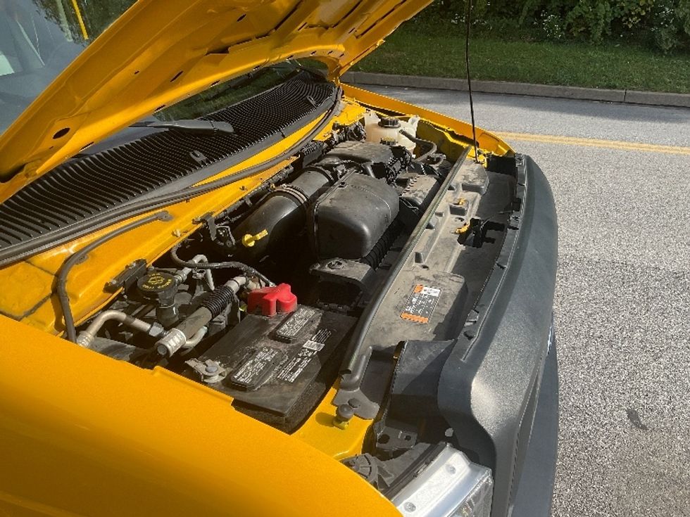 Light Duty Box Truck-Light and Medium Duty Trucks-Ford-2022-E350-King Of Prussia-PA-102,616\n\t\tmiles-$ 25,500 - Image 23