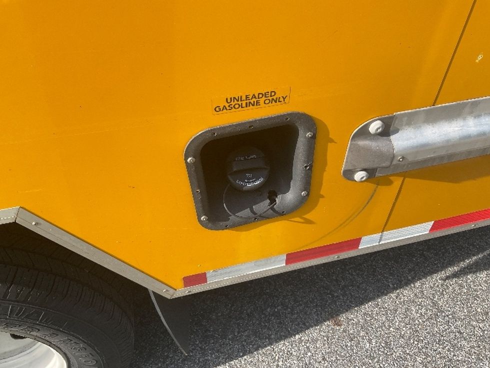 Light Duty Box Truck-Light and Medium Duty Trucks-Ford-2022-E350-King Of Prussia-PA-102,616\n\t\tmiles-$ 25,500 - Image 25