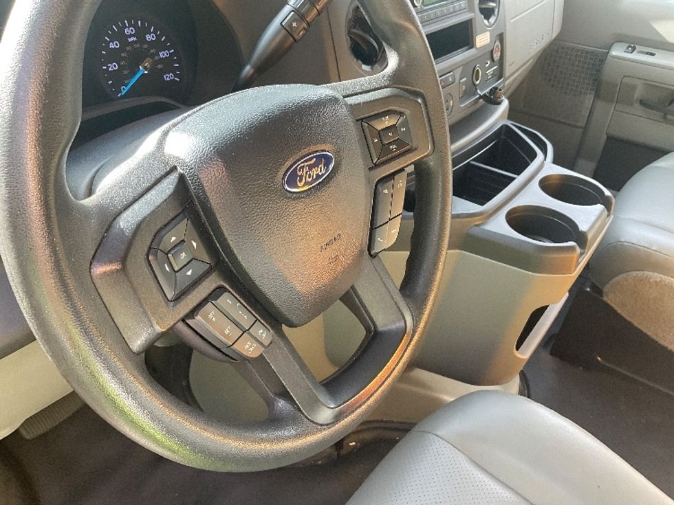 Light Duty Box Truck-Light and Medium Duty Trucks-Ford-2022-E350-King Of Prussia-PA-102,616\n\t\tmiles-$ 25,500 - Image 26