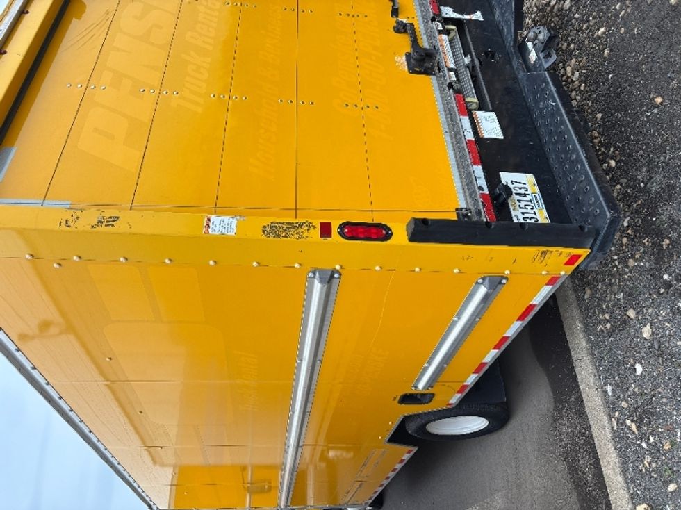 Light Duty Box Truck-Light and Medium Duty Trucks-Ford-2022-E350-King Of Prussia-PA-107,416\n\t\tmiles-$ 26,500 - Image 4