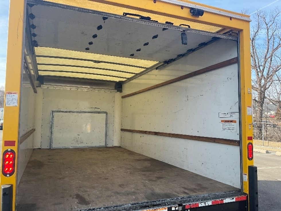 Light Duty Box Truck-Light and Medium Duty Trucks-Ford-2022-E350-King Of Prussia-PA-90,292\n\t\tmiles-$ 28,250 - Image 12