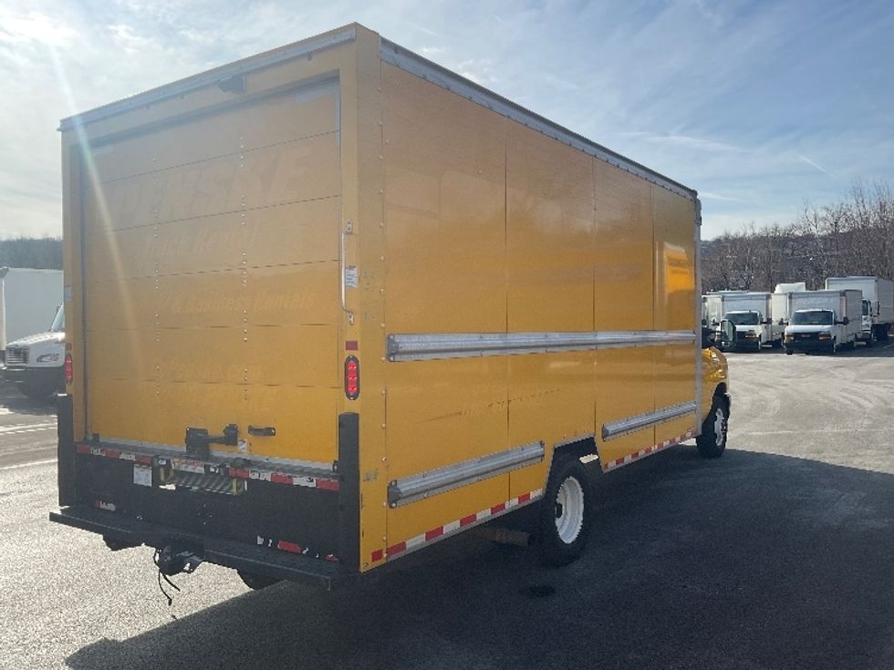 Light Duty Box Truck-Light and Medium Duty Trucks-Ford-2022-E350-King Of Prussia-PA-90,292\n\t\tmiles-$ 28,250 - Image 13