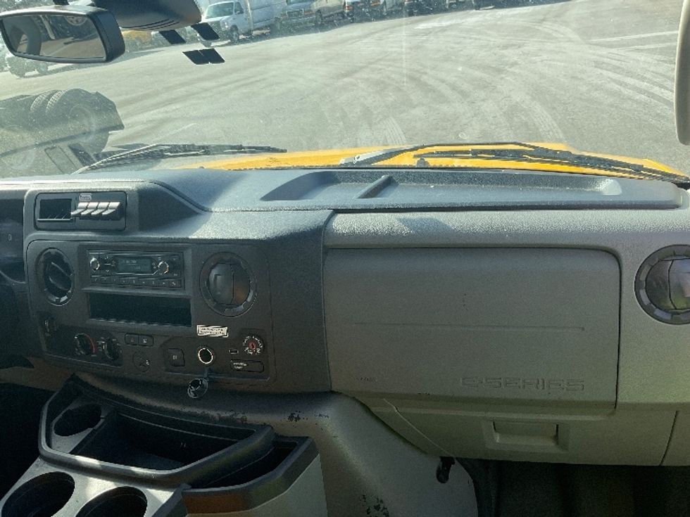 Light Duty Box Truck-Light and Medium Duty Trucks-Ford-2022-E350-King Of Prussia-PA-90,292\n\t\tmiles-$ 28,250 - Image 21