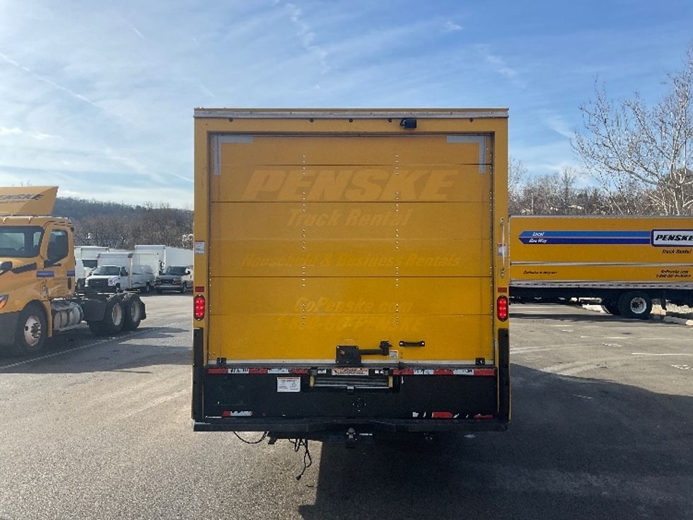 Light Duty Box Truck-Light and Medium Duty Trucks-Ford-2022-E350-King Of Prussia-PA-90,292\n\t\tmiles-$ 28,250 - Image 7