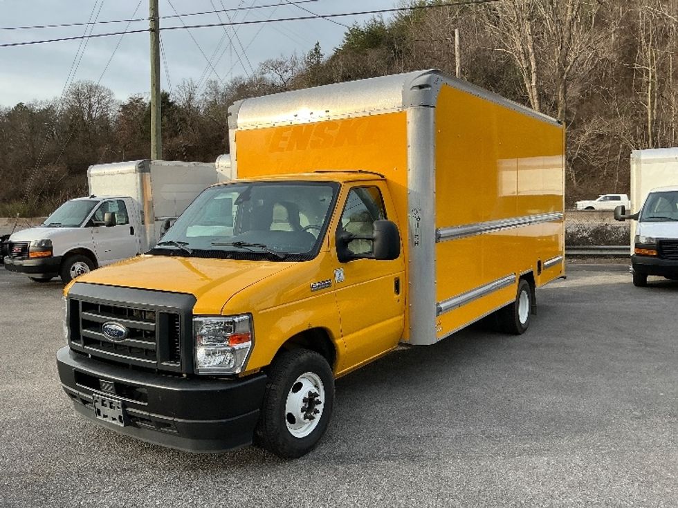 Light Duty Box Truck-Light and Medium Duty Trucks-Ford-2022-E350-Knoxville-TN-105,519\n\t\tmiles-$ 28,250 - Image 3