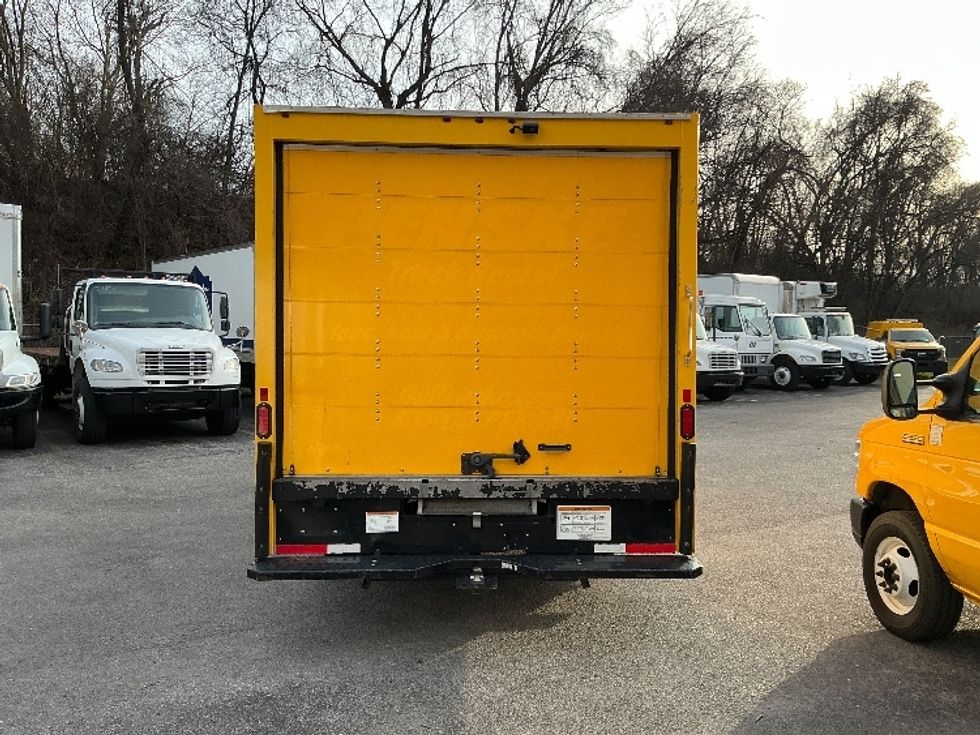 Light Duty Box Truck-Light and Medium Duty Trucks-Ford-2022-E350-Knoxville-TN-105,519\n\t\tmiles-$ 28,250 - Image 7