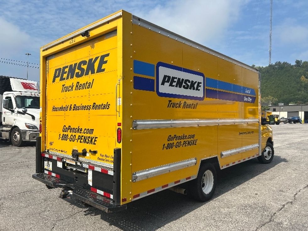 Light Duty Box Truck-Light and Medium Duty Trucks-Ford-2022-E350-Knoxville-TN-116,179\n\t\tmiles-$ 26,000 - Image 11