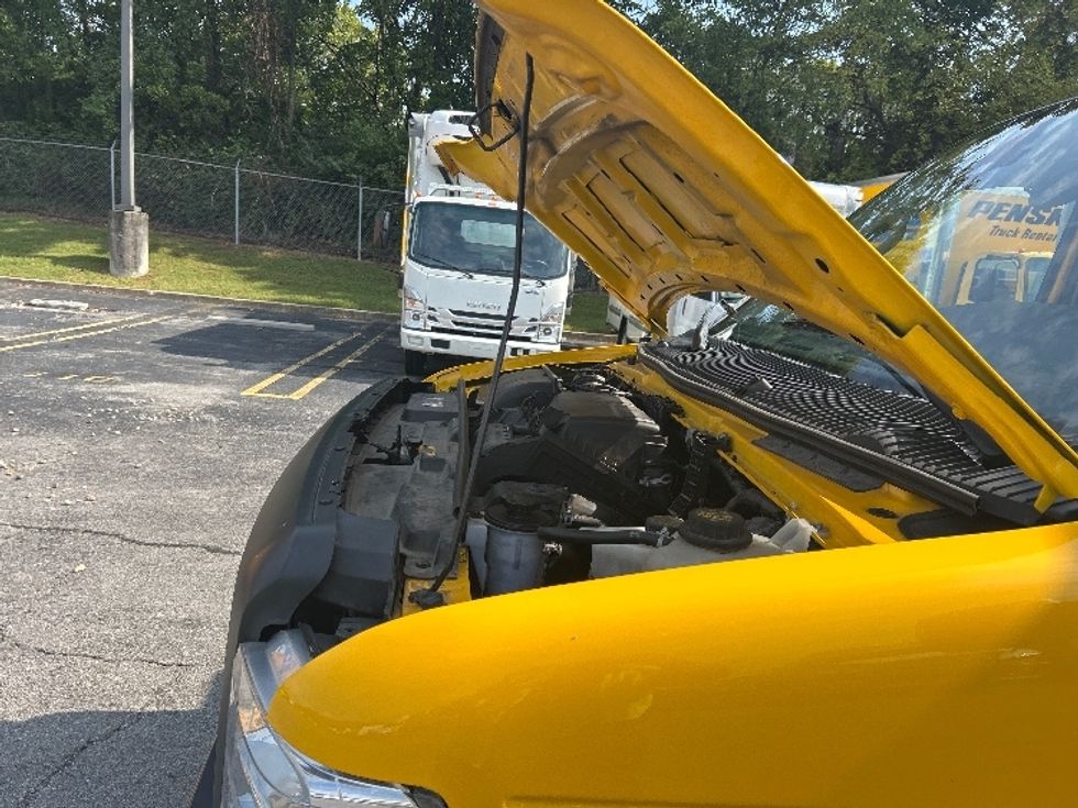 Light Duty Box Truck-Light and Medium Duty Trucks-Ford-2022-E350-Knoxville-TN-116,179\n\t\tmiles-$ 26,000 - Image 21