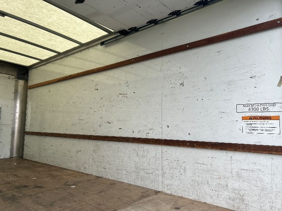 Light Duty Box Truck-Light and Medium Duty Trucks-Ford-2022-E350-La Mirada-CA-86,476\n\t\tmiles-$ 33,750 - Image 12