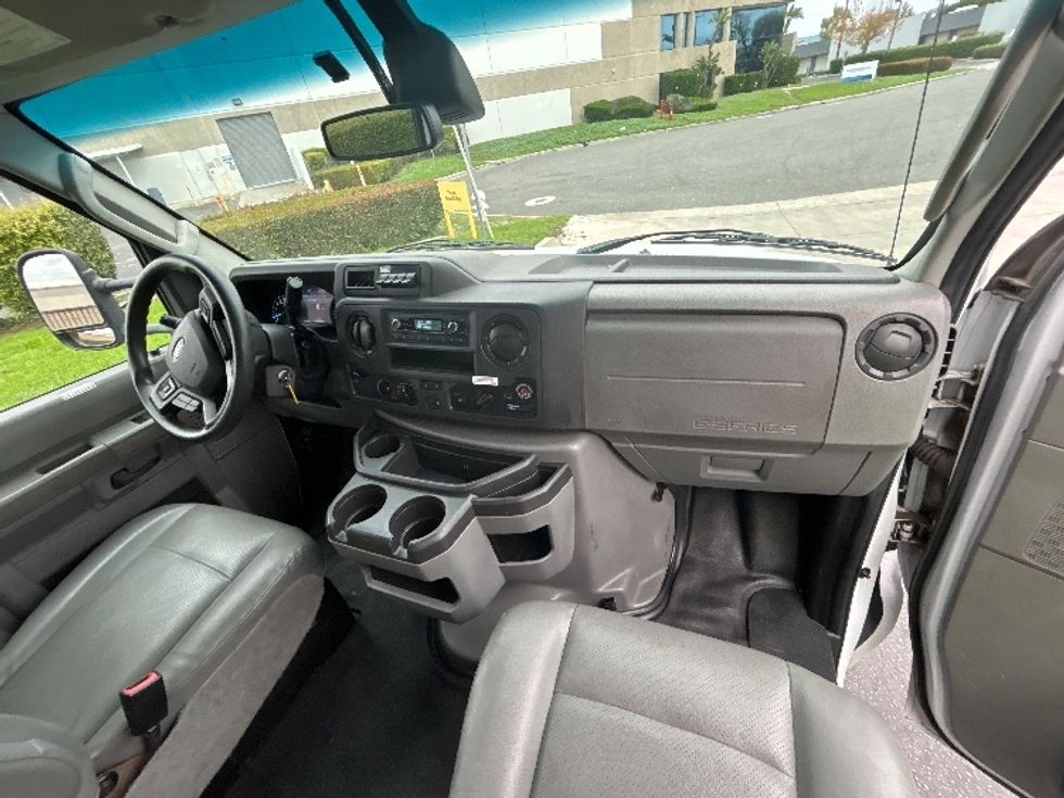 Light Duty Box Truck-Light and Medium Duty Trucks-Ford-2022-E350-La Mirada-CA-86,476\n\t\tmiles-$ 33,750 - Image 20